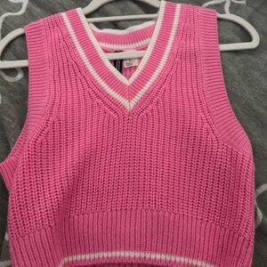 H&M Bright Pink V-Neck Sweater